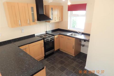 2 bedroom terraced house to rent, Dolben Lane, Winyates