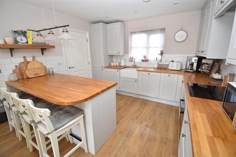 2 bedroom semi-detached house for sale, Main Road, Boreham