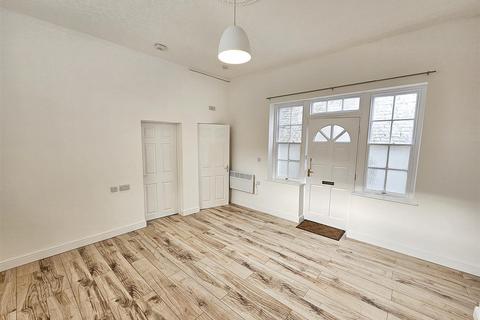 Studio to rent, West End, Holbeach