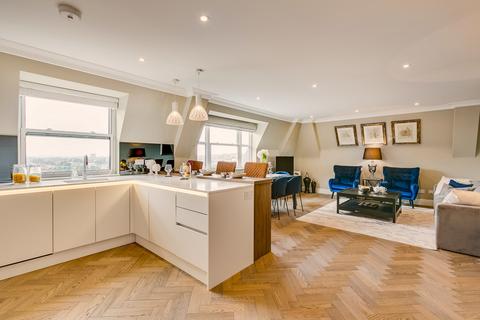 3 bedroom penthouse to rent, St John's Wood Park, London NW8