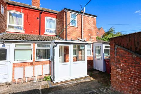 2 bedroom end of terrace house to rent, King Street, Chesterfield S45