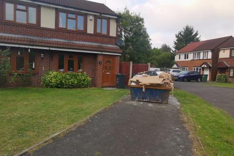 3 bedroom semi-detached house to rent, Pennyroyal Close, Walsall