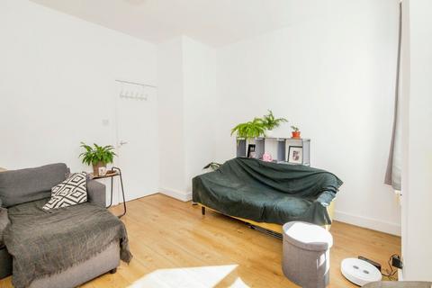 2 bedroom apartment for sale, Chatham Street, London SE17