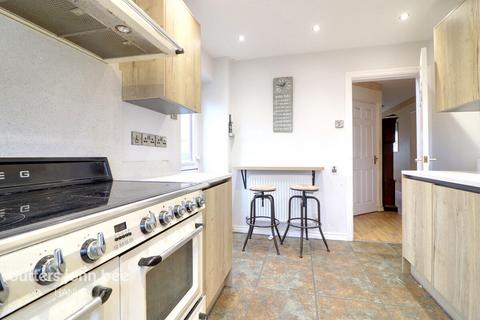 21 Dryden Way, Cheadle, Stoke-on-trent, ST10 1YE