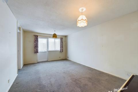 2 bedroom semi-detached bungalow for sale, Garron Close, Aylesbury