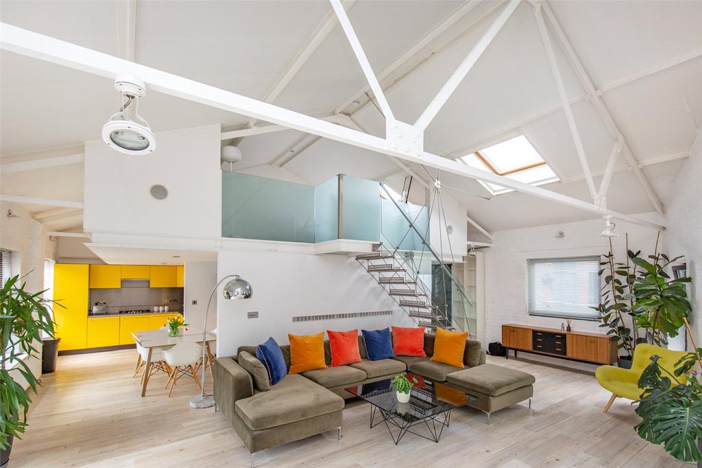Paintworks, Bristol, BS4 2 bed end of terrace house to rent £2,300
