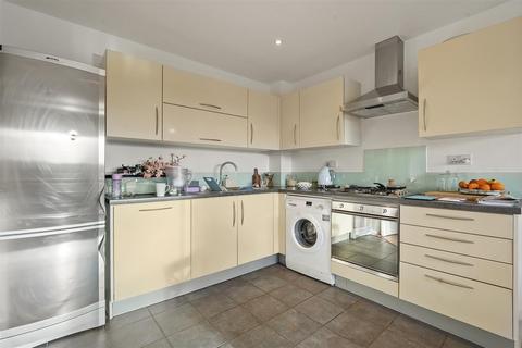 2 bedroom apartment for sale, Violet Road, Bow, E3 3QG