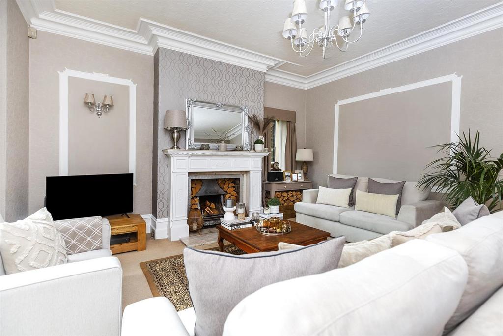 Bramleys Estate Agents - Tunnacliffe - Newsome (9)