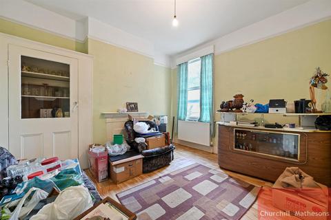 3 bedroom house for sale, West Ella Road, London