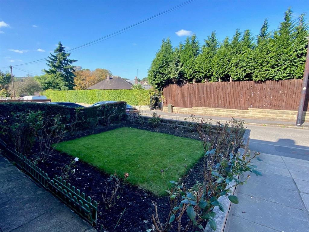 Front garden.jpg