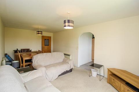 2 bedroom flat for sale, Constable Drive, Ossett WF5