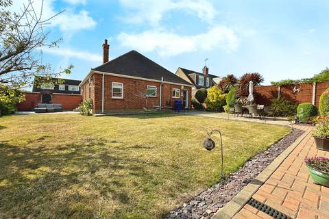 3 bedroom detached bungalow for sale, Woolifers Avenue, Corringham, SS17