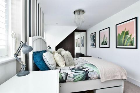 17 Colborne Close, Iver, SL0 0AF