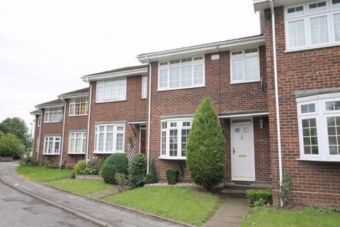 3 bedroom terraced house to rent, Wrythe Green, CARSHALTON