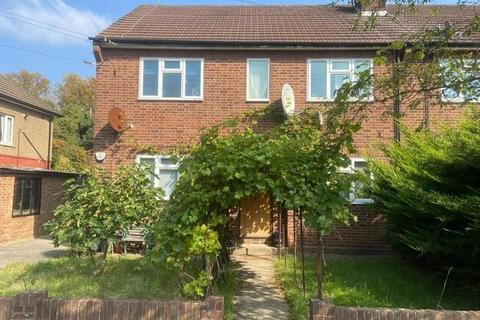 2 bedroom maisonette for sale, Abercorn Road, London