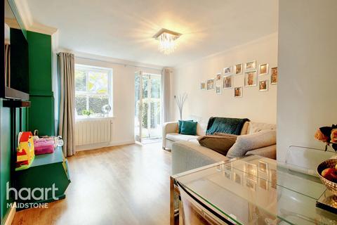 2 bedroom apartment for sale, River Bank Close, Maidstone