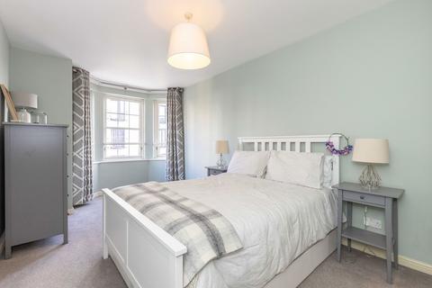 Flat 5, 4 Fox Street, Edinburgh, EH6 7HN