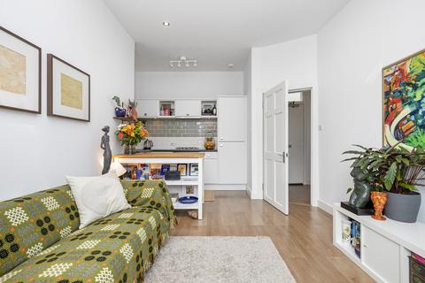 1 bedroom flat for sale, 13 (3f2) Fowler Terrace, Edinburgh, EH11 1DD