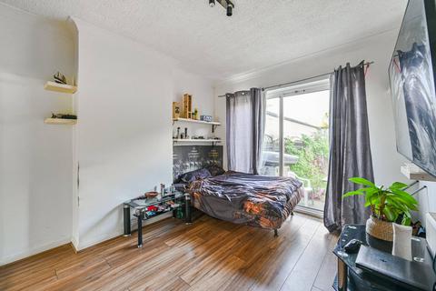 3 bedroom terraced house for sale, Woodmansterne Road, Streatham Vale, London, SW16