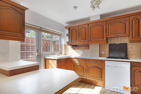 4 bedroom detached house for sale, Nesta Road, Woodford Green IG8