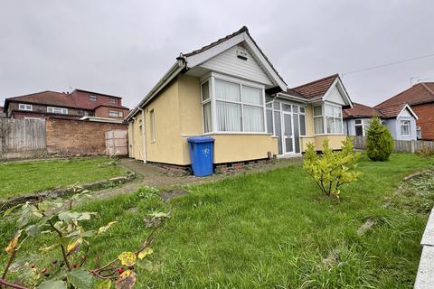 3 bedroom detached bungalow to rent, Pear Tree Crescent, Derby DE23