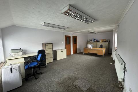 Industrial unit to rent, Walthamstow E17