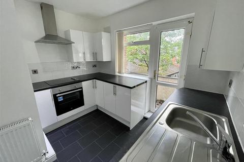 1 bedroom flat to rent, Silverton House, Salford M6