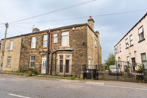 3 bedroom end of terrace house for sale, Staincliffe Road, Dewsbury, WF13