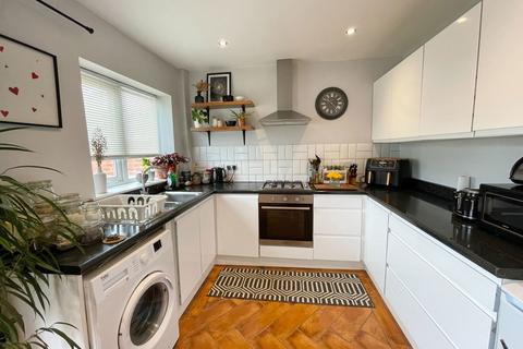 3 bedroom semi-detached house for sale, Cleeve Road, Yardley Wood