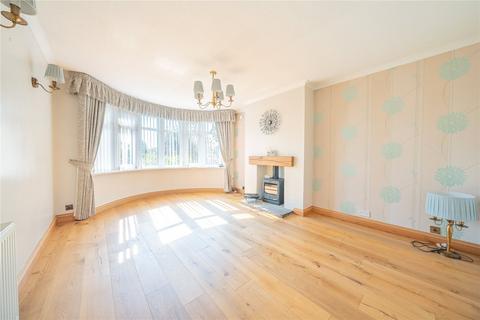 4 bedroom semi-detached house for sale, Chelwood Avenue, Leeds, West Yorkshire