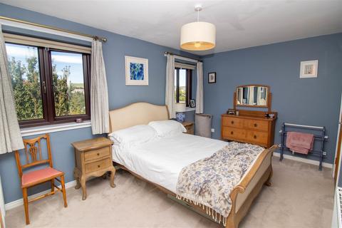8 Bailleul Grove, Hawick, TD9 9PP