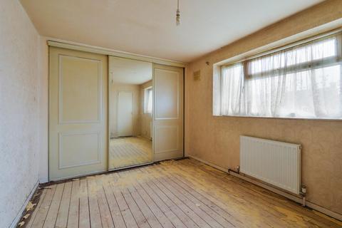 22 Bidhams Crescent, Tadworth, KT20 5HF