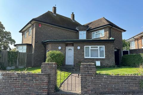 4 bedroom detached house to rent, The Rectory, 18 Winterstoke Way Ramsgate CT11 8AG