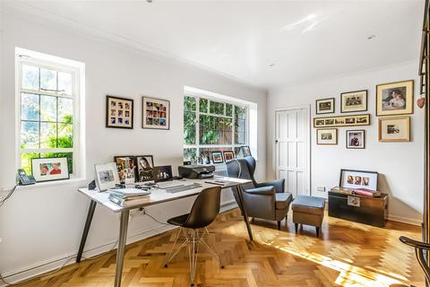 Little Orchard Reigate Road, Leatherhead, KT22 8QY