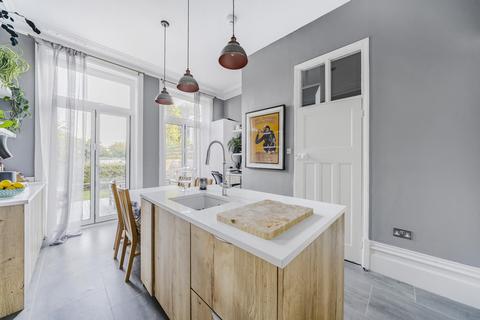 12a Annesley Road, London, SE3 0JX