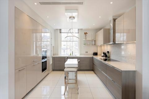 2 bedroom flat for sale, Ovington Gardens, London, SW3