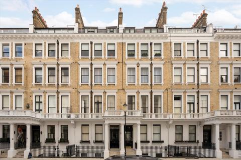 2 bedroom flat for sale, Ovington Gardens, London, SW3