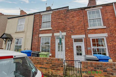 2 bedroom terraced house to rent, Heywood Street, Chesterfield S43