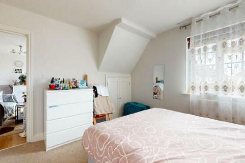 2 bedroom flat for sale, 26 Bacon Lane, Kingsbury, London, NW9 9AX