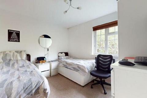 2 bedroom flat for sale, 26 Bacon Lane, Kingsbury, London, NW9 9AX