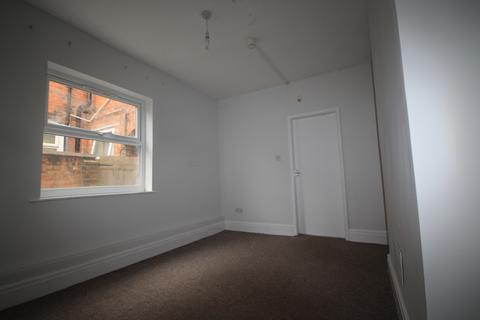 2 bedroom ground floor flat to rent, 76 Mayfield St, Hull, HU3