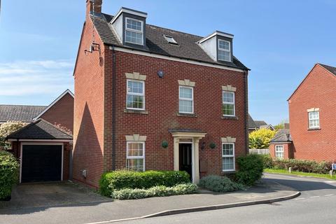 4 bedroom detached house for sale, Brittain Lane, Warwick CV34