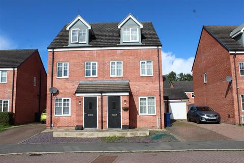 3 bedroom semi-detached house for sale, Aspenwood Close, Bamber Bridge, Preston