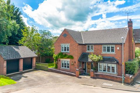 4 bedroom detached house for sale, Fordington Place, Warwick CV35