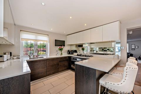 1, Lone Barn Cottages Gorse Road, Orpington, BR5 4EX