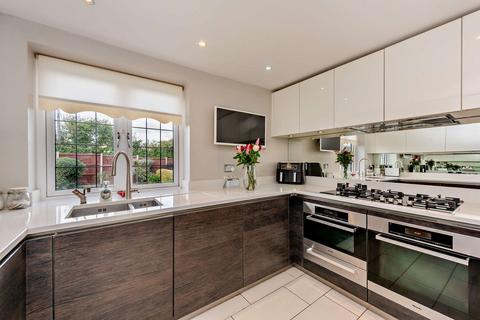 1, Lone Barn Cottages Gorse Road, Orpington, BR5 4EX