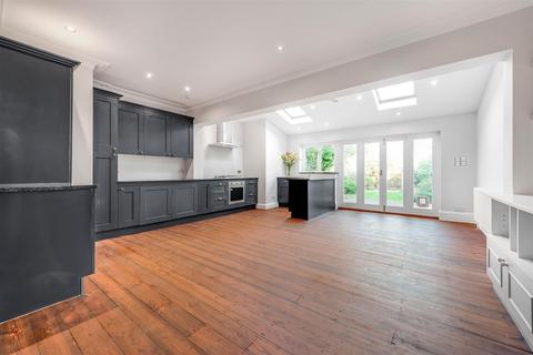 4 bedroom semi-detached house to rent, Deanhill Road, East Sheen, SW14