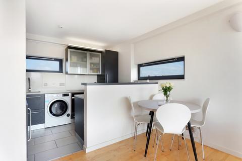 2 bedroom apartment for sale, Kilburn High Road, London, NW6