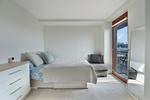 2 bedroom apartment for sale, Kilburn High Road, London, NW6