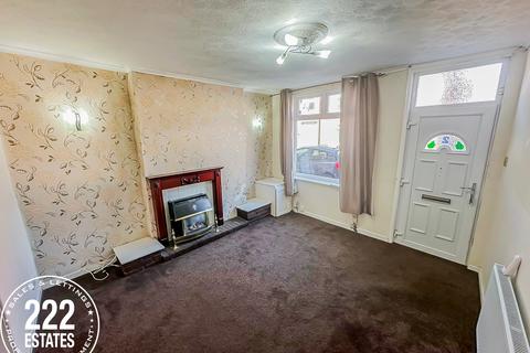 2 bedroom end of terrace house for sale, Dickenson Street Warrington WA2 7EZ